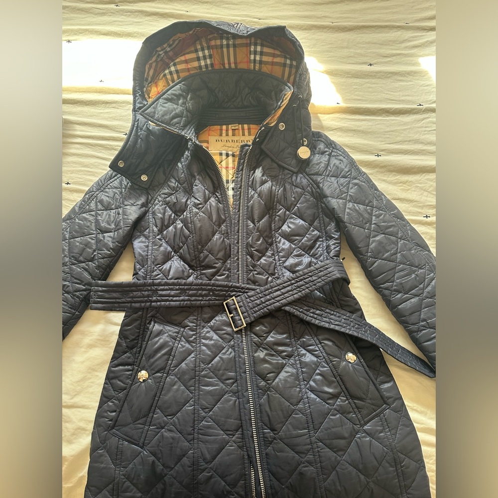 (NAVY) Burberry Baughton Quilted Coat (NAVY)